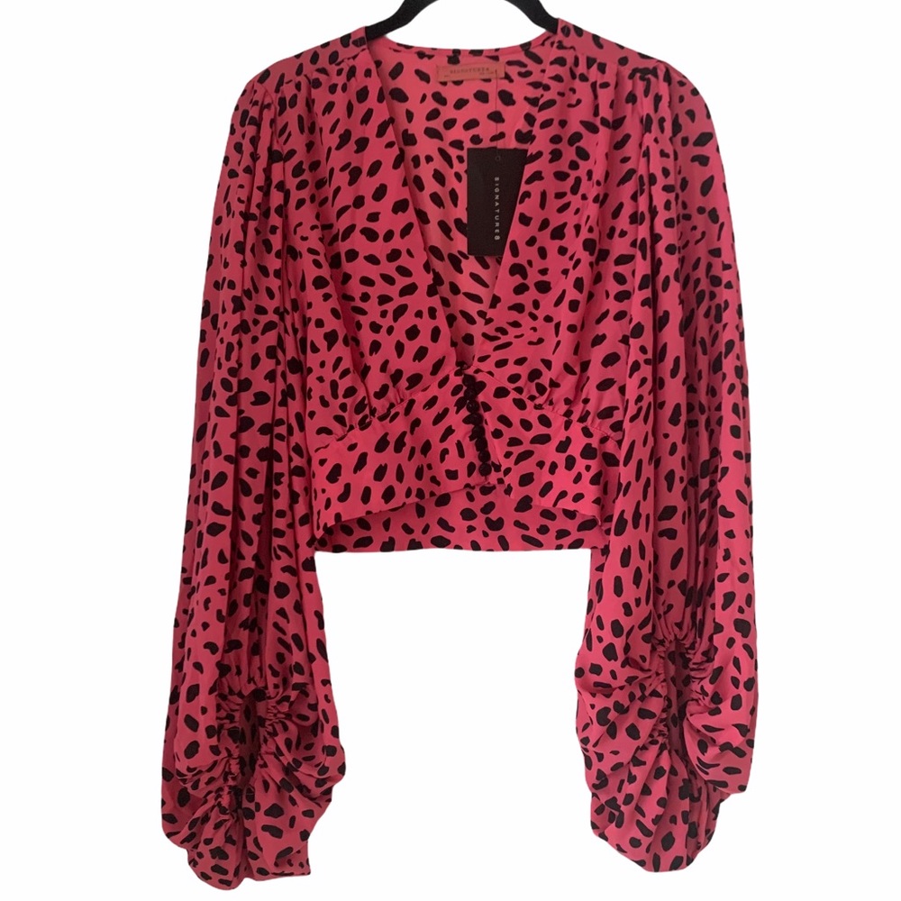 NWT Pink Cheetah Print Flowy Sleeve Crop Top